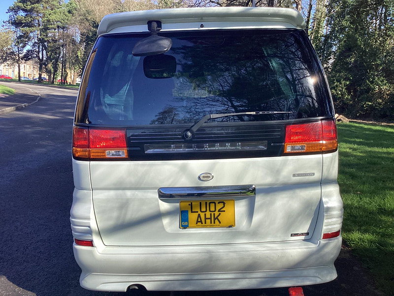 Nissan Elgrand 