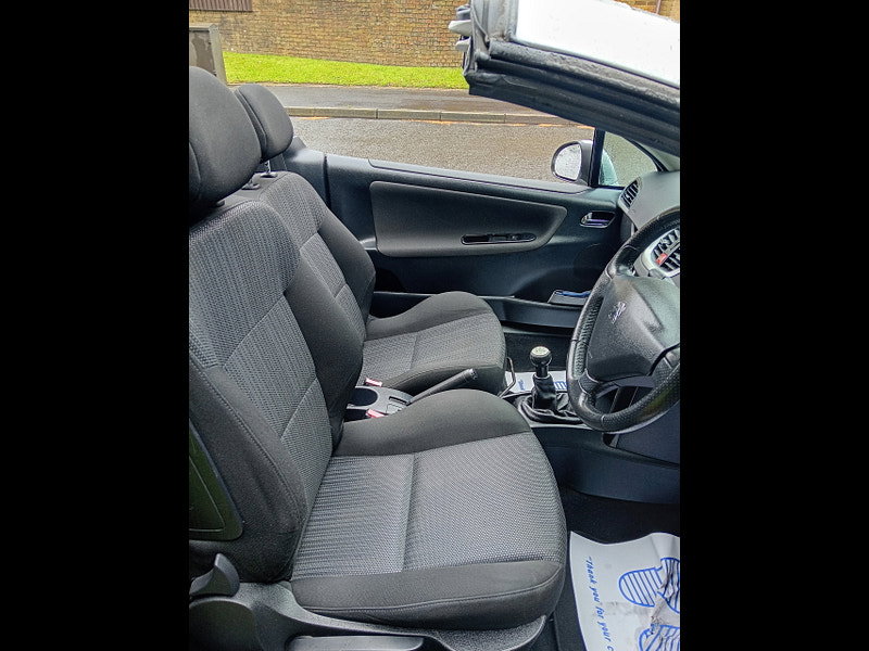 Peugeot 207 CC 1.6 VTi GT Convertible 2dr Petrol Manual Euro 5 (120 ps)