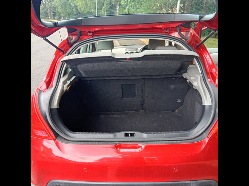 Peugeot 308 1.6 THP SE Hatchback 5dr Petrol Automatic (188 g/km, 140 bhp)