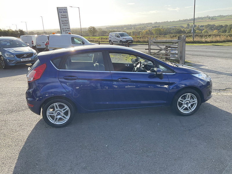 Ford Fiesta 1.25 Zetec Hatchback 5dr Petrol Manual Euro 5 (82 ps)