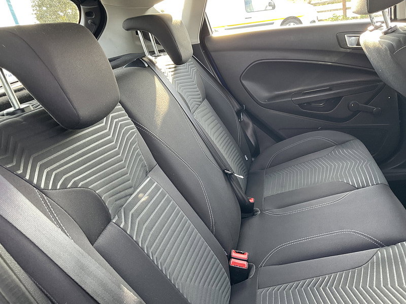 Ford Fiesta 1.25 Zetec Hatchback 5dr Petrol Manual Euro 5 (82 ps)