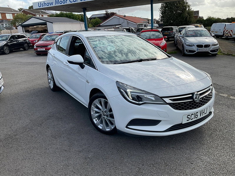 Vauxhall Astra 1.6 CDTi BlueInjection Design Hatchback 5dr Diesel Manual Euro 6 (s/s) (136 ps)