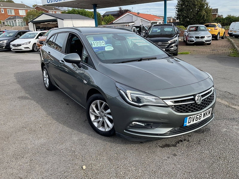 Vauxhall Astra 1.6 CDTi ecoTEC BlueInjection Tech Line Nav Sports Tourer 5dr Diesel Manual Euro 6 (s/s) (110 ps)