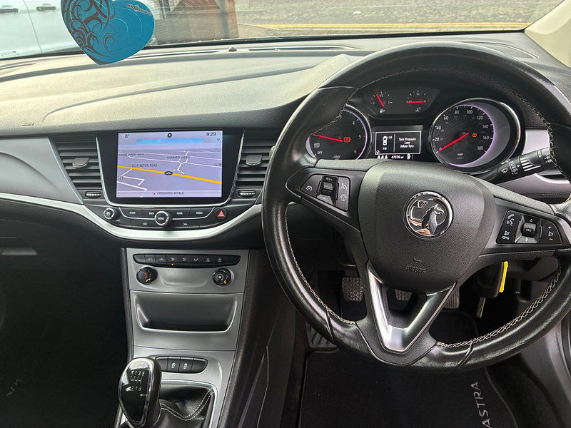 Vauxhall Astra 1.6 CDTi ecoFLEX Tech Line Hatchback 5dr Diesel Manual Euro 6 (s/s) (110 ps)