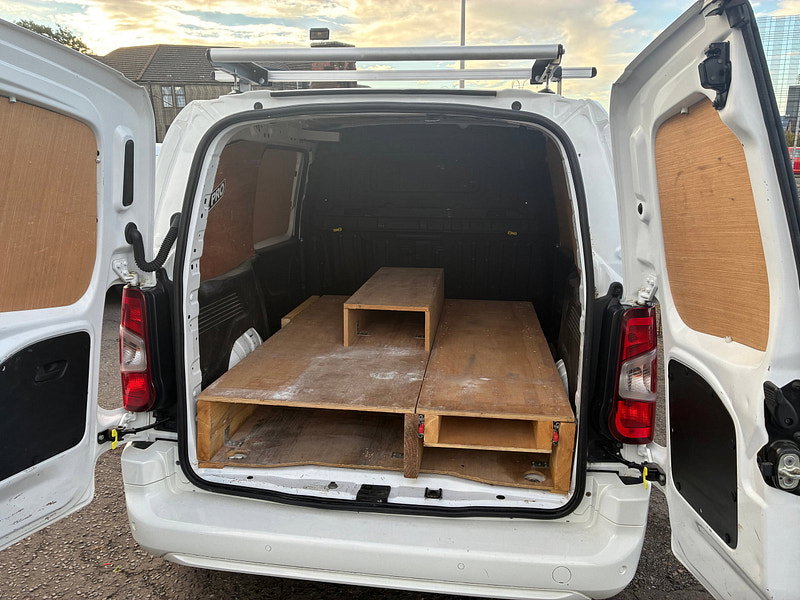 Vauxhall Combo 1.6 Turbo D 2300 Sportive Panel Van 4dr Diesel Manual L1 H1 Euro 6 (s/s) (100 ps)