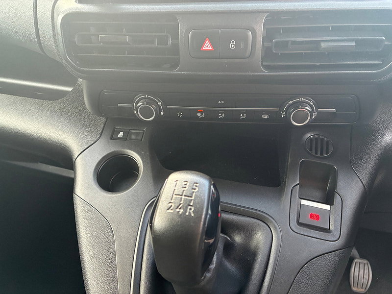 Vauxhall Combo 1.6 Turbo D 2300 Sportive Panel Van 4dr Diesel Manual L1 H1 Euro 6 (s/s) (100 ps)