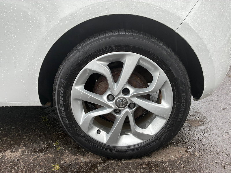Vauxhall Corsa 1.4i ecoFLEX SRi Hatchback 3dr Petrol Manual Euro 6 (75 ps)