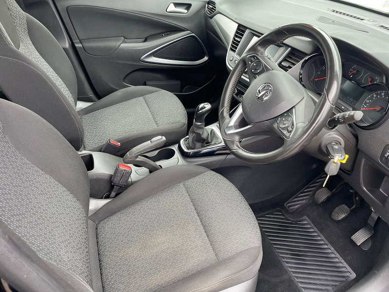 Vauxhall Crossland X 1.2L SE SUV 5dr Petrol Manual Euro 6 (82 bhp)