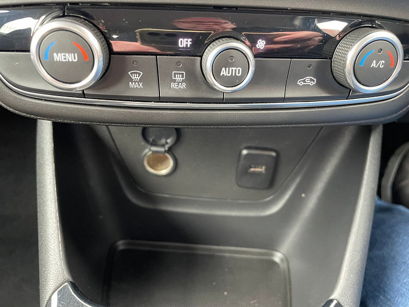 Vauxhall Crossland X 1.2L SE SUV 5dr Petrol Manual Euro 6 (82 bhp)