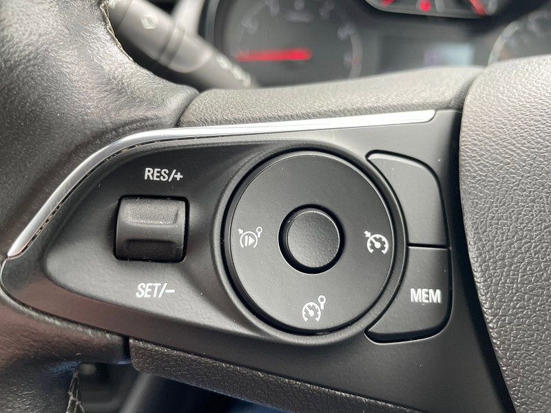 Vauxhall Crossland X 1.2L SE SUV 5dr Petrol Manual Euro 6 (82 bhp)
