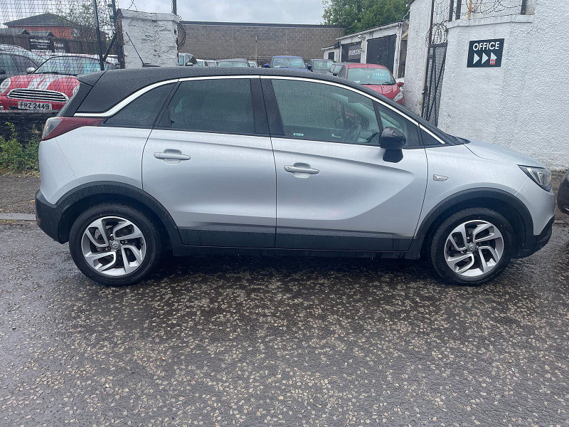 Vauxhall Crossland X 1.6L TECH LINE NAV ECOTEC S/S 5dr Diesel Manual Euro 6 (98 bhp)