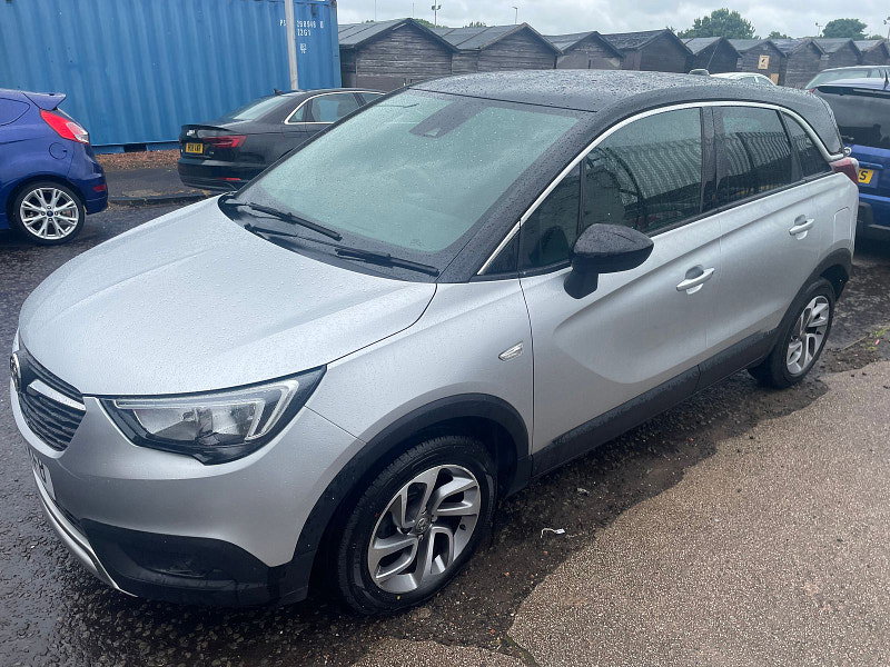 Vauxhall Crossland X 1.6L TECH LINE NAV ECOTEC S/S 5dr Diesel Manual Euro 6 (98 bhp)