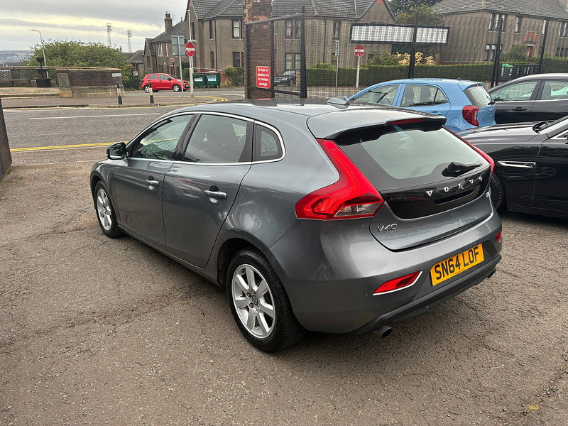 Volvo V40 1.6 T2 SE Hatchback 5dr Petrol Manual Euro 5 (s/s) (120 ps)