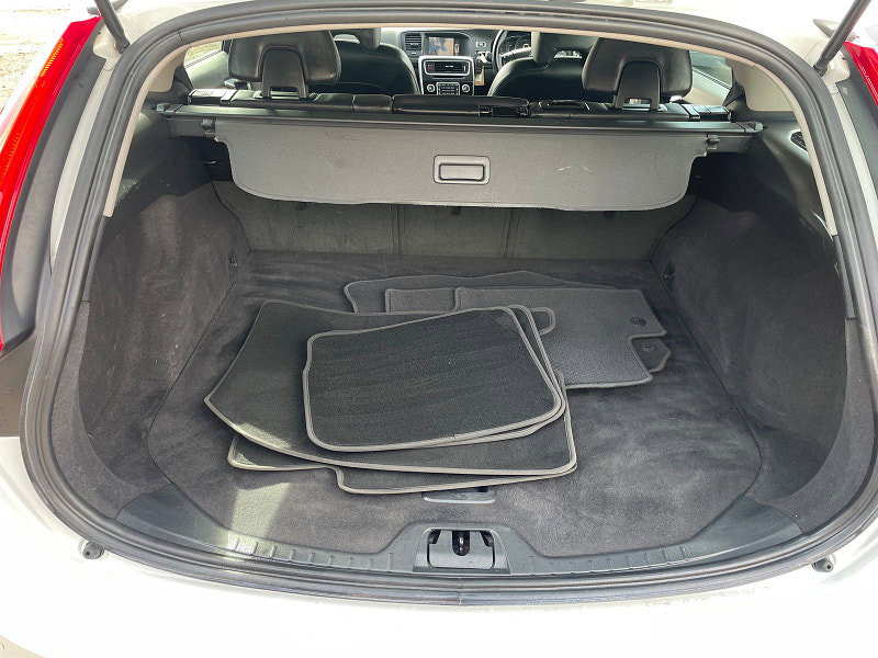 Volvo V60 2.0 D4 Business Edition Lux Estate 5dr Diesel Manual Euro 6 (s/s) (190 ps)