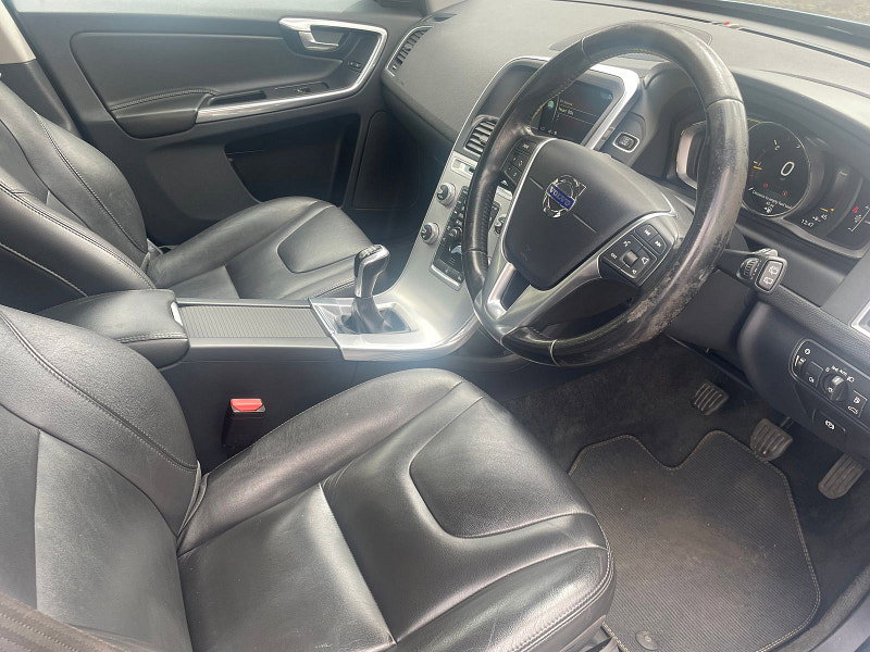 Volvo XC60 2.0L SE Luxury Nav D4 SUV 5dr Diesel Manual Euro 6 (188 bhp)