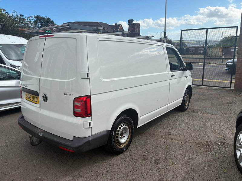 Volkswagen Transporter 2.0 TDI T28 BlueMotion Tech Startline Panel Van 5dr Diesel Manual FWD SWB Euro 6 (s/s) (102 ps)