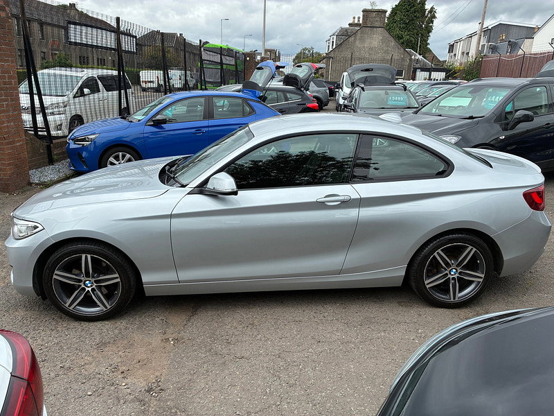 BMW 2 Series 2.0 220i Sport Coupe 2dr Petrol Manual Euro 6 (s/s) (184 ps)