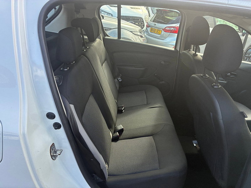 Dacia Sandero 1.2 Ambiance Hatchback 5dr Petrol Manual Euro 5 (75 ps)