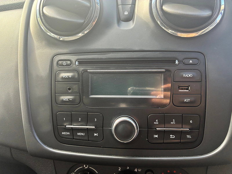 Dacia Sandero 1.2 Ambiance Hatchback 5dr Petrol Manual Euro 5 (75 ps)