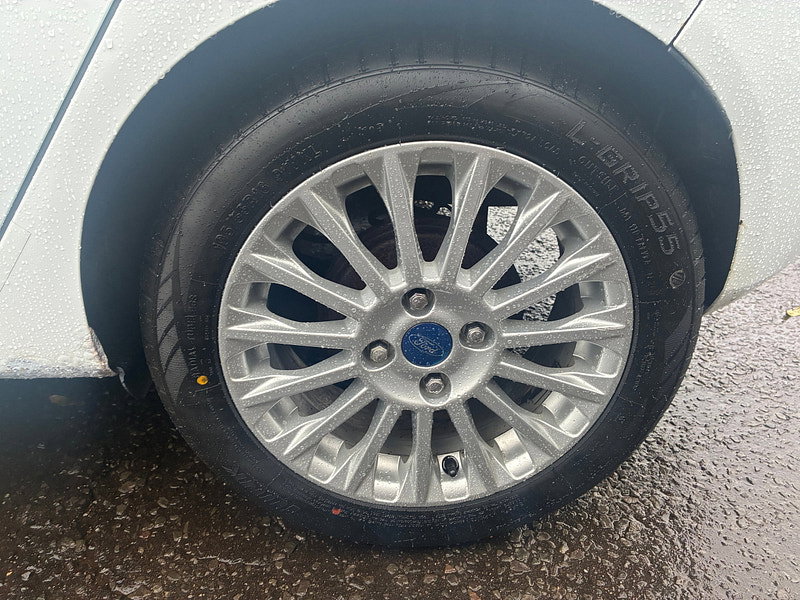Ford Fiesta 1.0T EcoBoost Titanium Hatchback 5dr Petrol Manual Euro 5 (s/s) (100 ps)