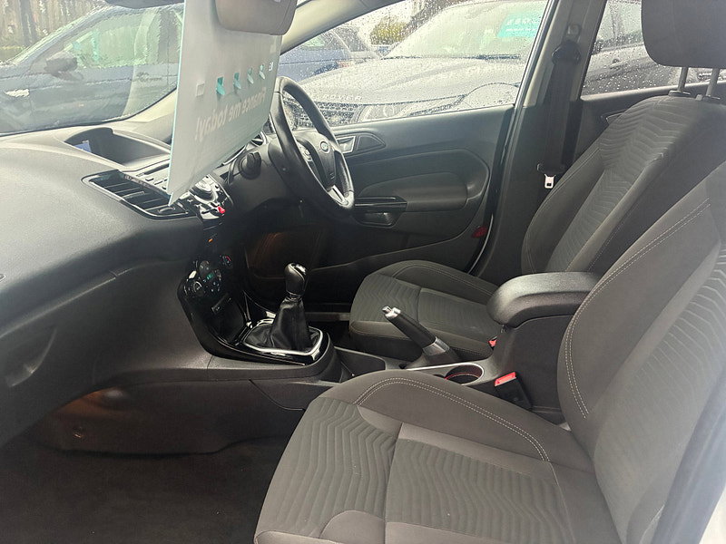 Ford Fiesta 1.0T EcoBoost Titanium Hatchback 5dr Petrol Manual Euro 5 (s/s) (100 ps)