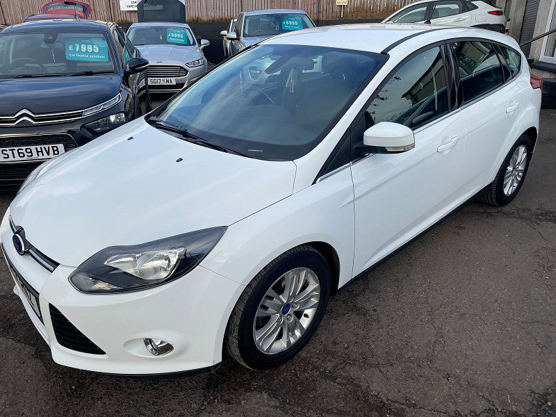 Ford Focus 1.6L Titanium Navigator Auto Hatchback 5dr Petrol Automatic Euro 5 (123 bhp)