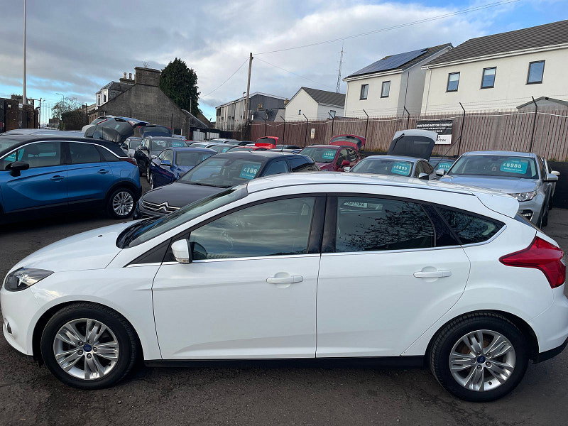 Ford Focus 1.6L Titanium Navigator Auto Hatchback 5dr Petrol Automatic Euro 5 (123 bhp)