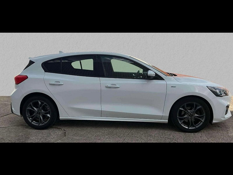 Ford Focus 1.0L ST-Line Hatchback 5dr Petrol Manual Euro 6 (123 bhp)
