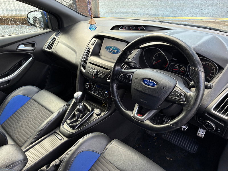 Ford Focus 2.0 TDCi ST-2 Hatchback 5dr Diesel Manual Euro 6 (s/s) (185 ps)
