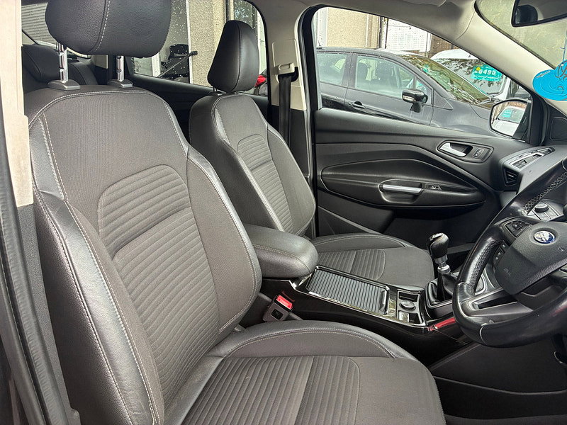 Ford Kuga 1.5 TDCi Titanium SUV 5dr Diesel Manual Euro 6 (s/s) (120 ps)