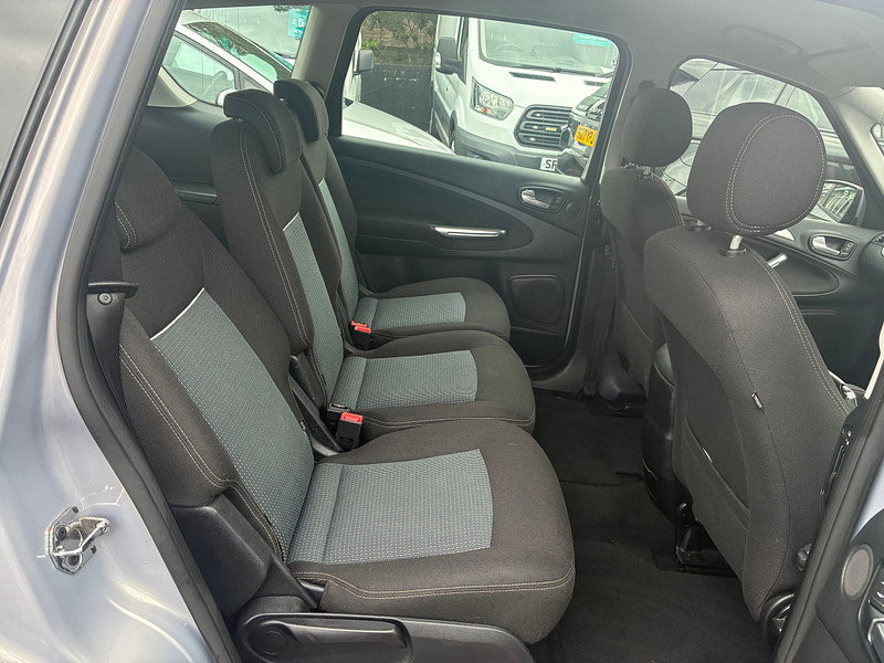 Ford S-Max 2.0 TDCi Zetec MPV 5dr Diesel Powershift Euro 5 (140 ps)
