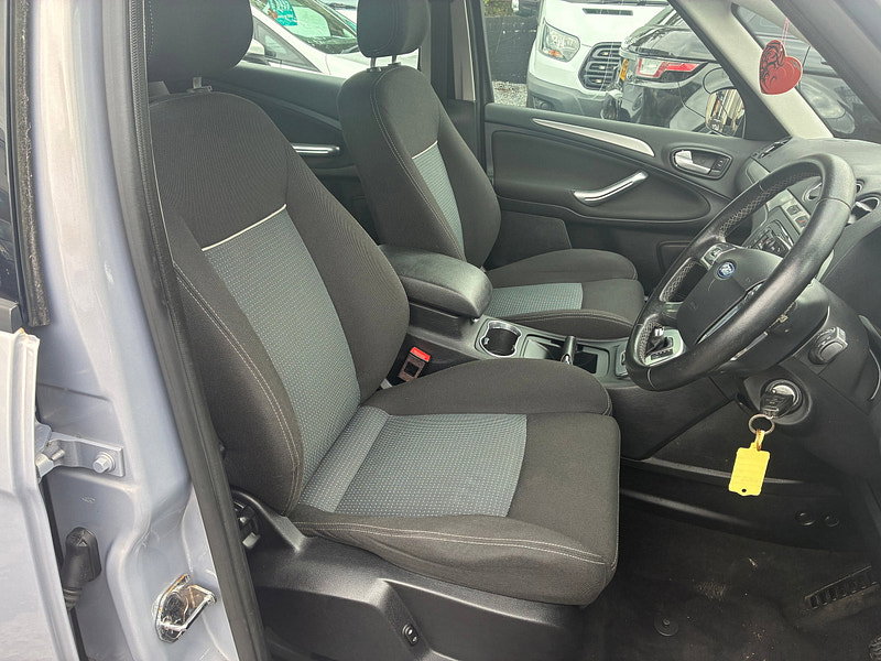 Ford S-Max 2.0 TDCi Zetec MPV 5dr Diesel Powershift Euro 5 (140 ps)