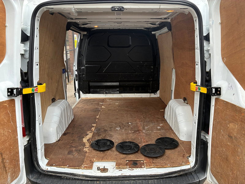 Ford Transit Custom 2.0 TDCi 270 Panel Van 5dr Diesel Manual L1 H1 (157 g/km, 104 bhp)