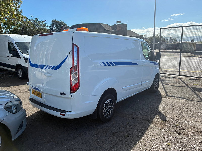 Ford Transit Custom 2.0 TDCi 270 Trend Panel Van 5dr Diesel Manual L1 H1 (157 g/km, 128 bhp)