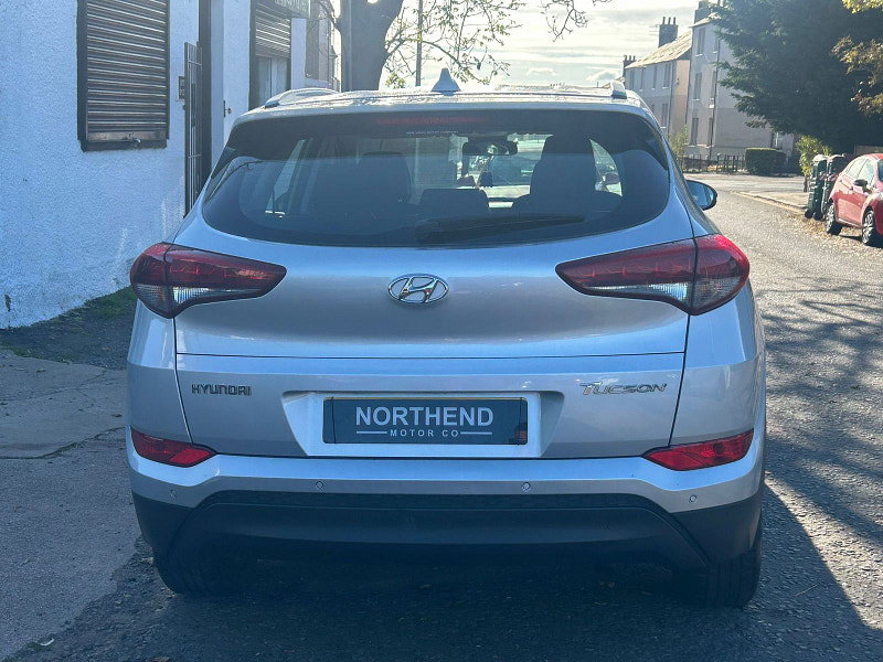 Hyundai Tucson 1.7L SE Blue Drive 2WD CRDi SUV 5dr Diesel Manual Euro 6 (114 bhp)