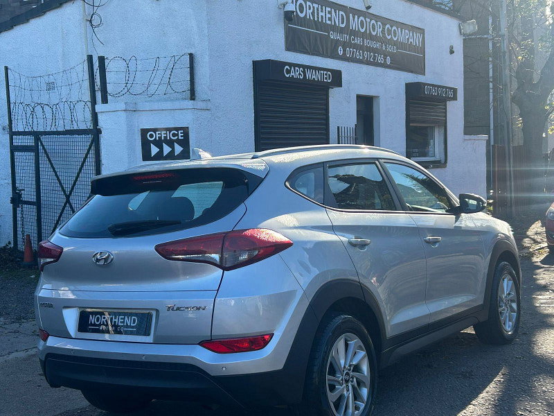 Hyundai Tucson 1.7L SE Blue Drive 2WD CRDi SUV 5dr Diesel Manual Euro 6 (114 bhp)