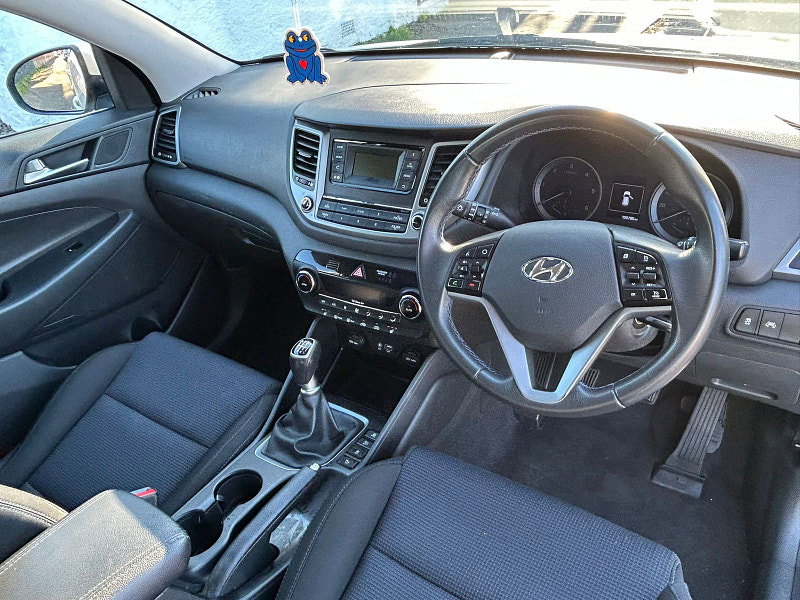 Hyundai Tucson 1.7L SE Blue Drive 2WD CRDi SUV 5dr Diesel Manual Euro 6 (114 bhp)