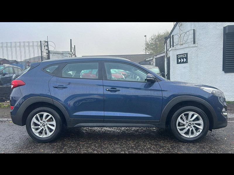 Hyundai Tucson 2.0L SE Nav CRDi SUV 5dr Diesel Manual Euro 6 (182 bhp)