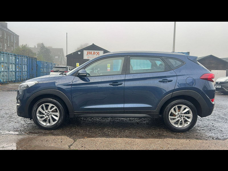Hyundai Tucson 2.0L SE Nav CRDi SUV 5dr Diesel Manual Euro 6 (182 bhp)