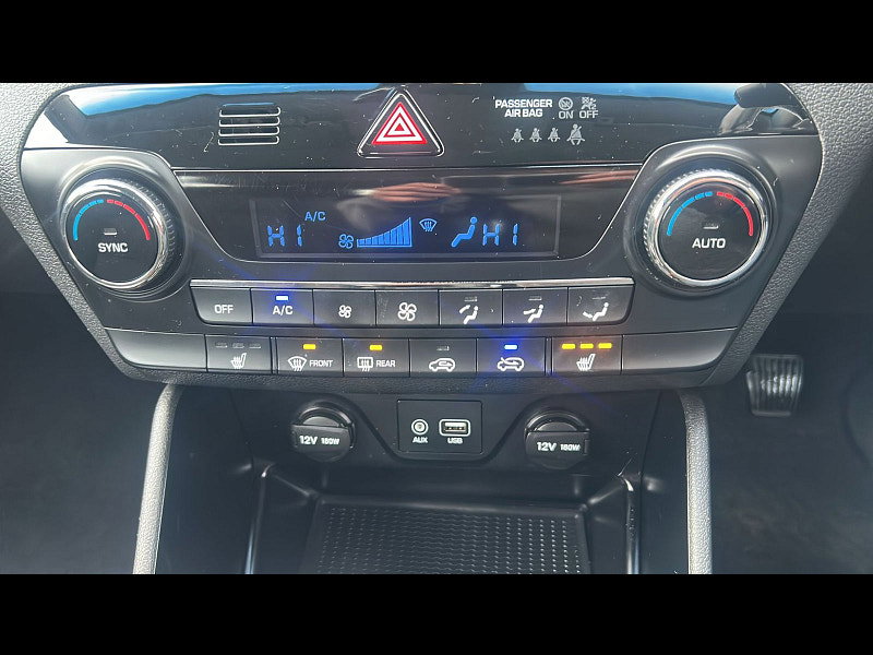 Hyundai Tucson 2.0L SE Nav CRDi SUV 5dr Diesel Manual Euro 6 (182 bhp)