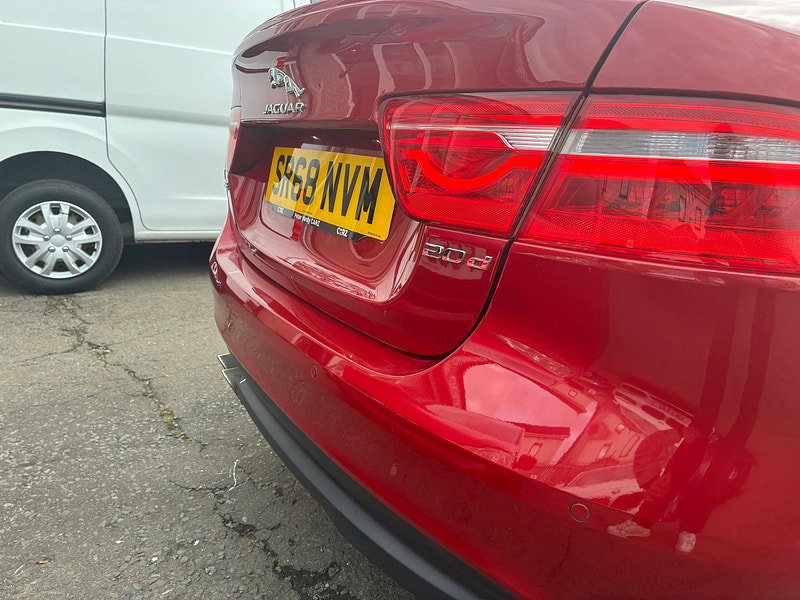 Jaguar XE 2.0d R-Sport Saloon 4dr Diesel Auto Euro 6 (s/s) (180 ps)