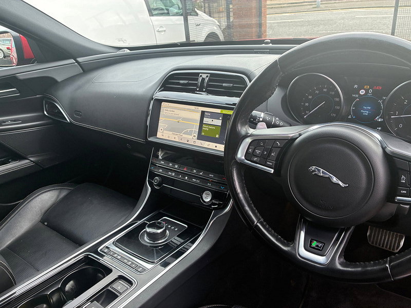 Jaguar XE 2.0d R-Sport Saloon 4dr Diesel Auto Euro 6 (s/s) (180 ps)