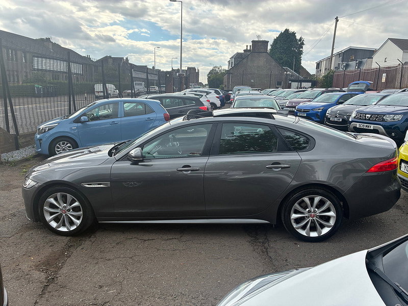 Jaguar XF 2.0d R-Sport Saloon 4dr Diesel Auto AWD Euro 6 (s/s) (180 ps)