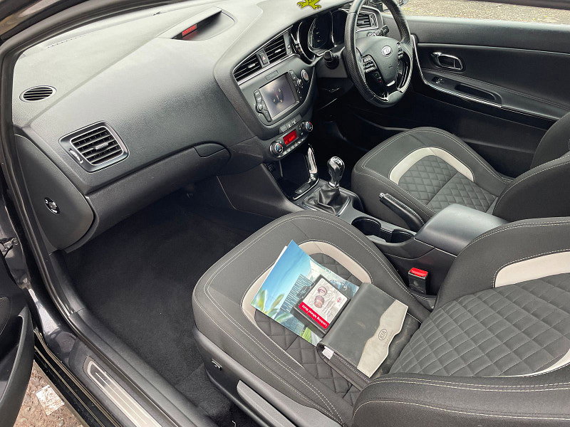 Kia ProCeed 1.6L Professional Ceed GT-Line ISG CRDi Coupe 3dr Diesel Manual Euro 6 (134 bhp)