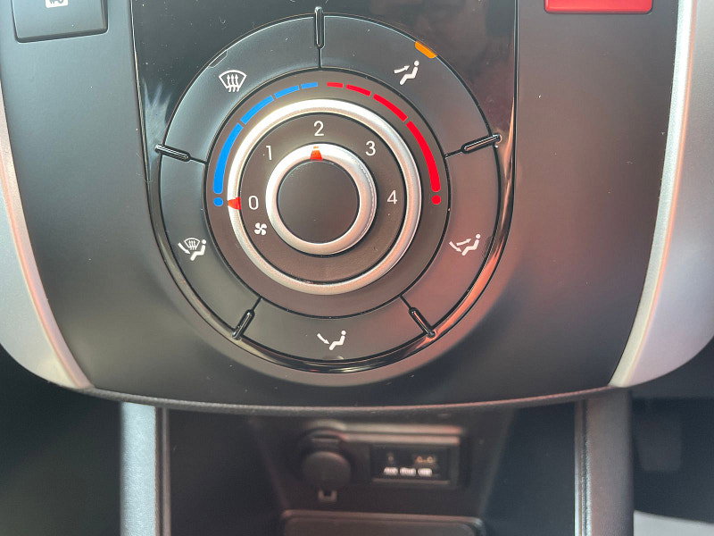 Kia Venga 1.4L CRDI 1 AIR MPV 5dr Diesel Manual Euro 5 (89 bhp)
