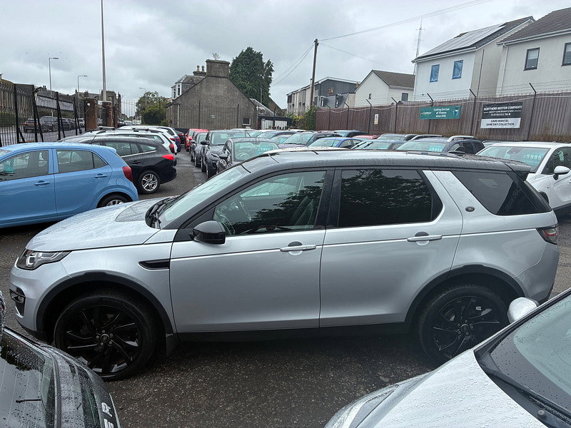 Land Rover Discovery Sport 2.0 TD4 HSE Black SUV 5dr Diesel Auto 4WD Euro 6 (s/s) (180 ps)