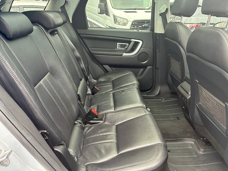 Land Rover Discovery Sport 2.0 TD4 HSE Black SUV 5dr Diesel Auto 4WD Euro 6 (s/s) (180 ps)