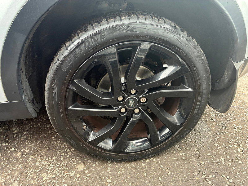 Land Rover Discovery Sport 2.0 TD4 HSE Black SUV 5dr Diesel Auto 4WD Euro 6 (s/s) (180 ps)
