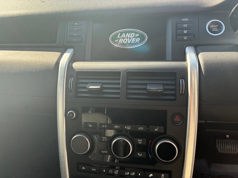 Land Rover Discovery Sport 2.0 TD4 SE Tech SUV 5dr Diesel Auto 4WD Euro 6 (s/s) (180 ps)