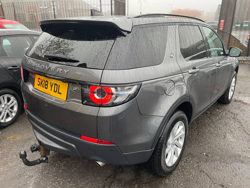 Land Rover Discovery Sport 2.0L SE Tech TD4 SUV 5dr Diesel Manual Euro 6 (178 bhp)
